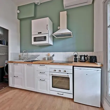 Ferienwohnung Au Coeur Des Platanes - Parking Gratuit Sous-Terrain - Clim - Balcon Avignon Exterior foto