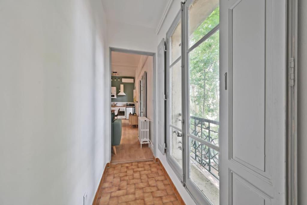 Au Coeur Des Platanes - Parking Gratuit Sous-terrain - Clim - Balcon Apartment Avignon